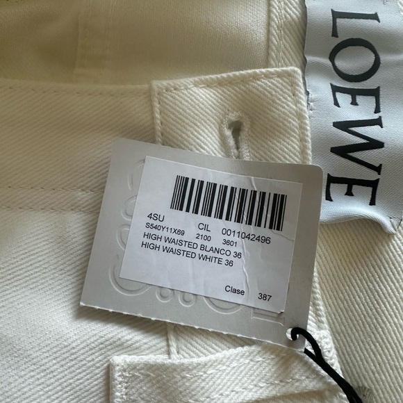 Loewe High waisted jeans in blanco white - Picture 6 of 6
